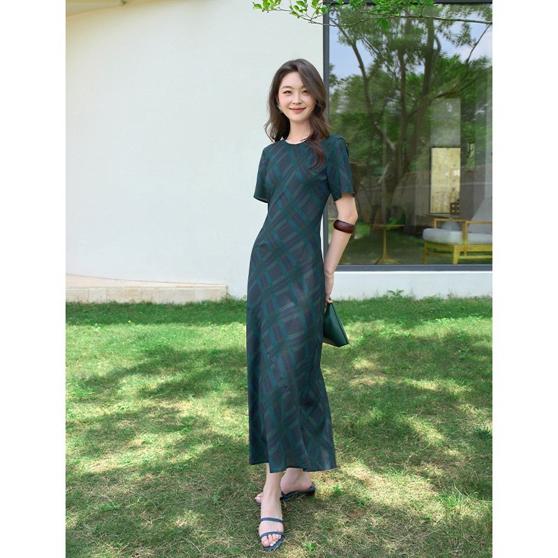瘦圆领印花女显桑蚕丝连衣