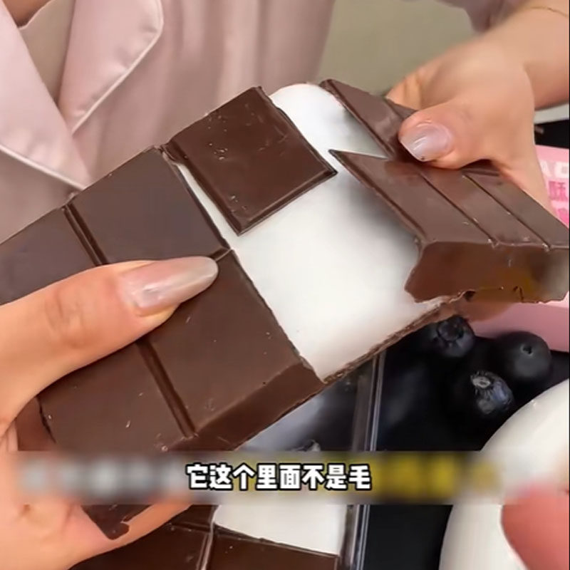 迪拜棉花糖巧克力迪拜风味云朵开 心果满牛奶夹心巧克力正版旗舰