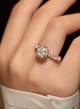 浪漫传说在逃公主手捧花八心八箭