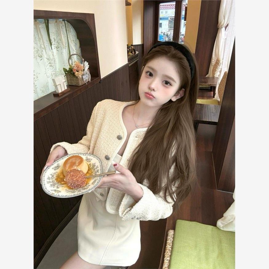 千金名媛气质温柔甜美短款外套上衣修身包臀短裙子冬季两件套女装