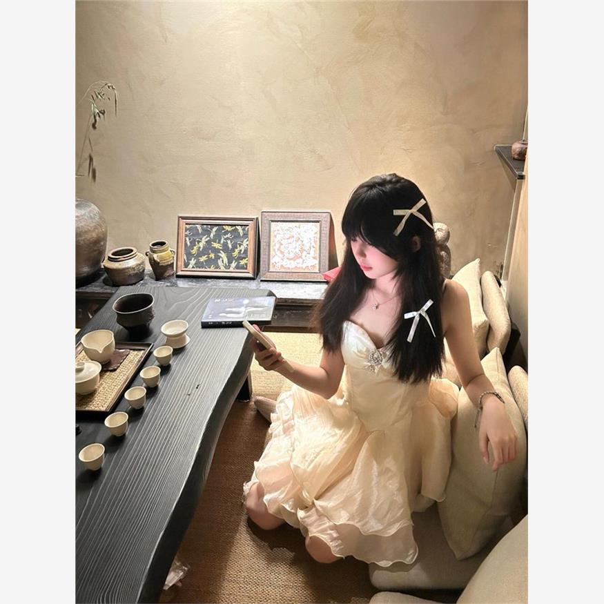 微胖mm小清新气质吊带连衣裙女夏季新款设计感显瘦可爱抹胸短裙子