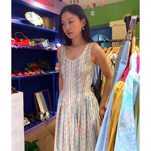 收腰大露背无袖背心花苞长裙彩色条纹度假吊带连衣裙女夏