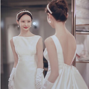 新娘简约白色露背迎宾朴素宴会礼服 新款 法式 缎面轻婚纱2025夏季