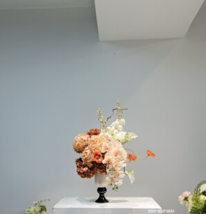 现代轻奢仿真花艺高端设计师样板房间售楼处客厅别墅餐桌假花摆件