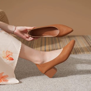职场小尖头浅口单鞋2.5跟3.5跟4.5跟软底软皮方根上班优雅不费力
