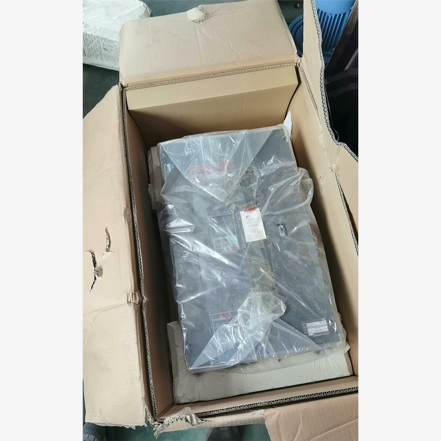 富士55KW变频器。型号FR