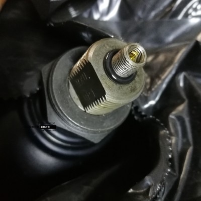 10L*7/8-14UNF/VG5 NBR20/P460配套皮囊蓄能器SB330-10A1/112A9