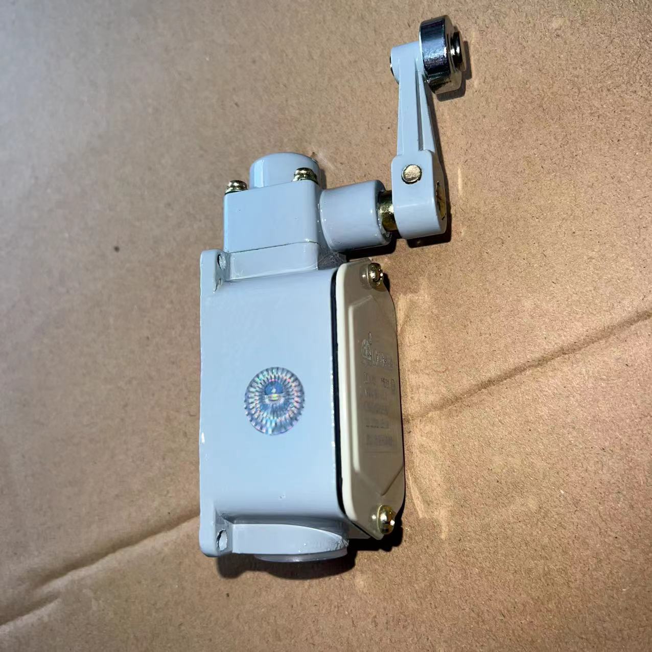 正品JLXK1A-111龙井LONGJING行程511 311 411限位开关AC380V-10A