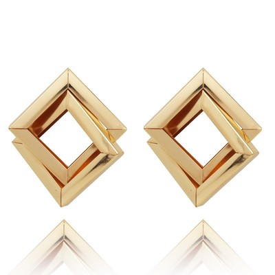 DangleCircEsWomystBoh