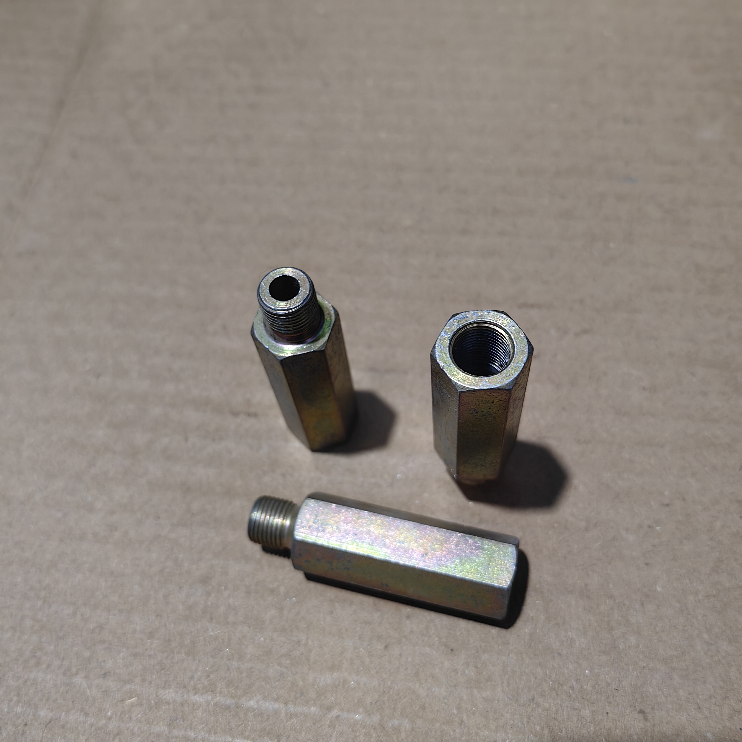 外丝转内分总长延铁接头