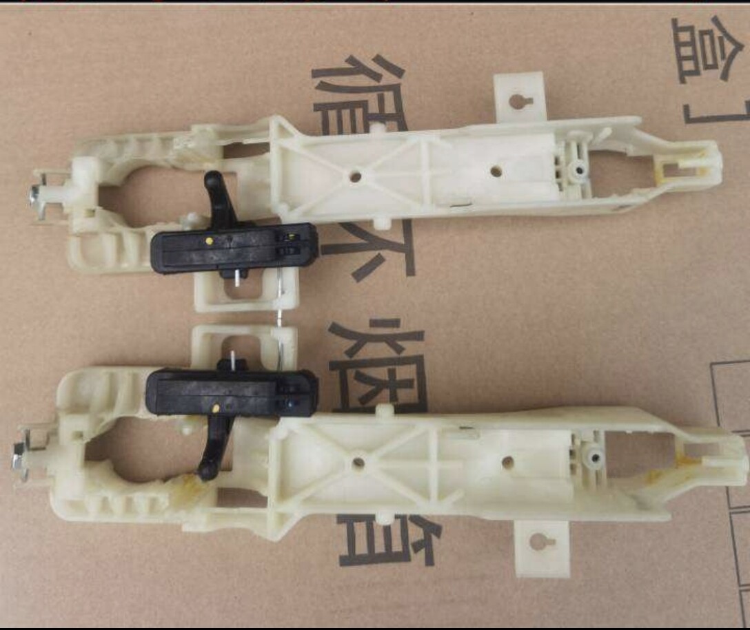 适用于IX35名图朗动悦动瑞纳索八车门外拉手底座把手底座拉手底座