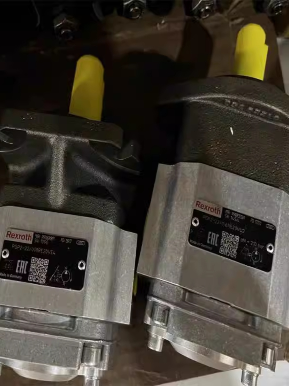 力士乐齿轮泵R900580381液压泵PV7-1A/10-14RE01MC0-16柱塞泵马达