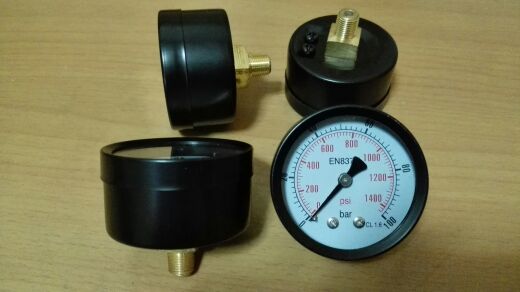 轴向气体压力表背出式液