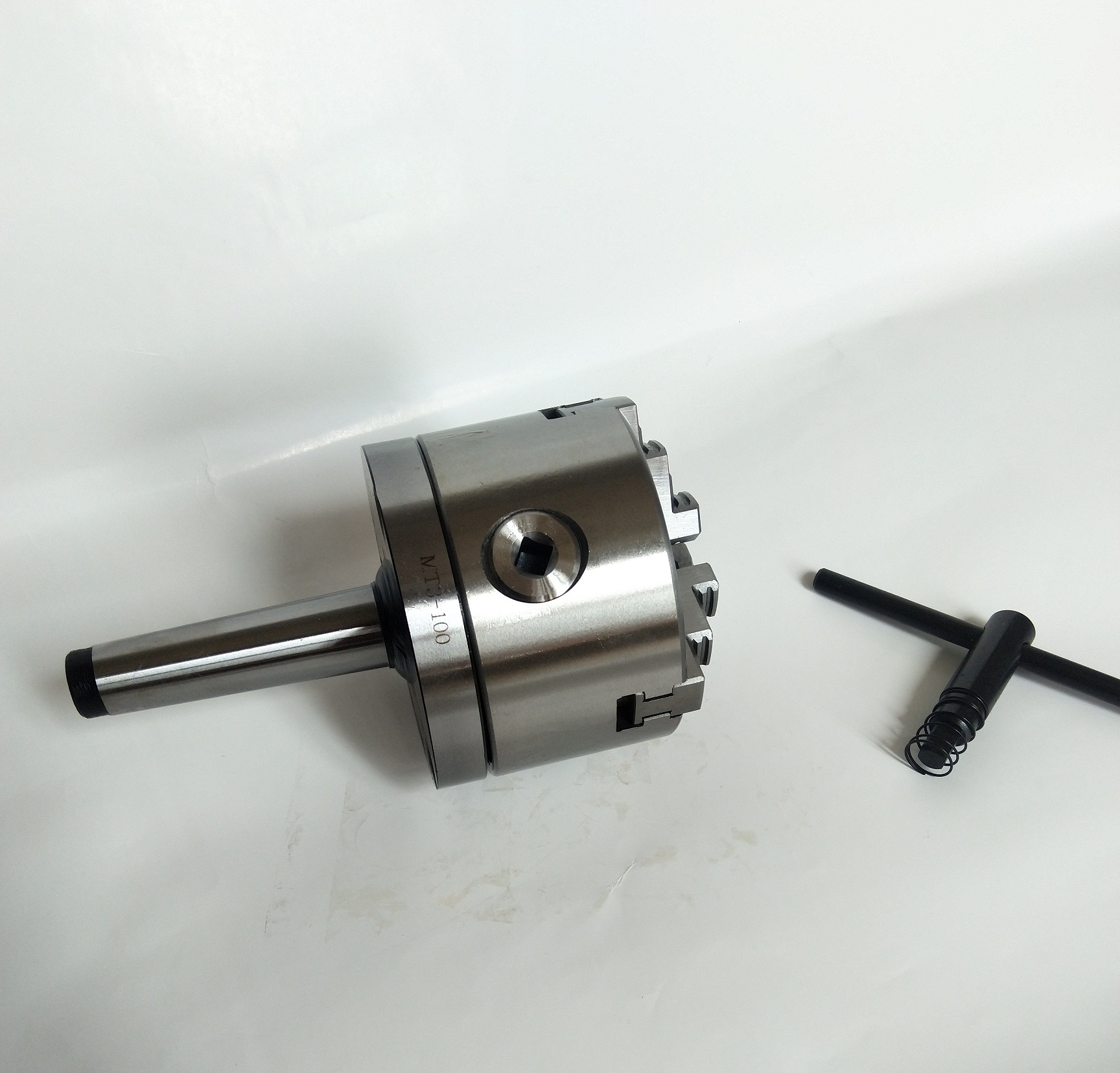 三爪卡盘连接根莫氏法兰