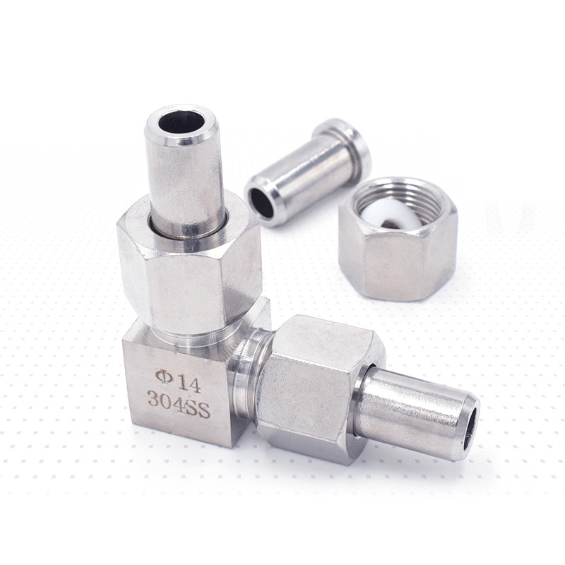 不锈钢对焊活接三通中间