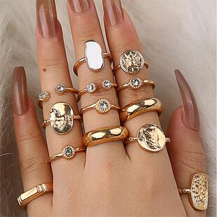 Adjustable diamond-encrusted rings are popular热销流行关节戒