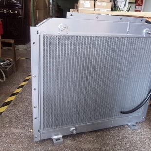 水箱总成 8配套水箱 远山散热器水箱总成 挖掘机YS75 厦门远山轮式