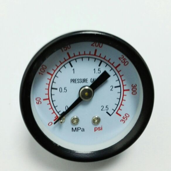 英文轴向压力表螺纹直径