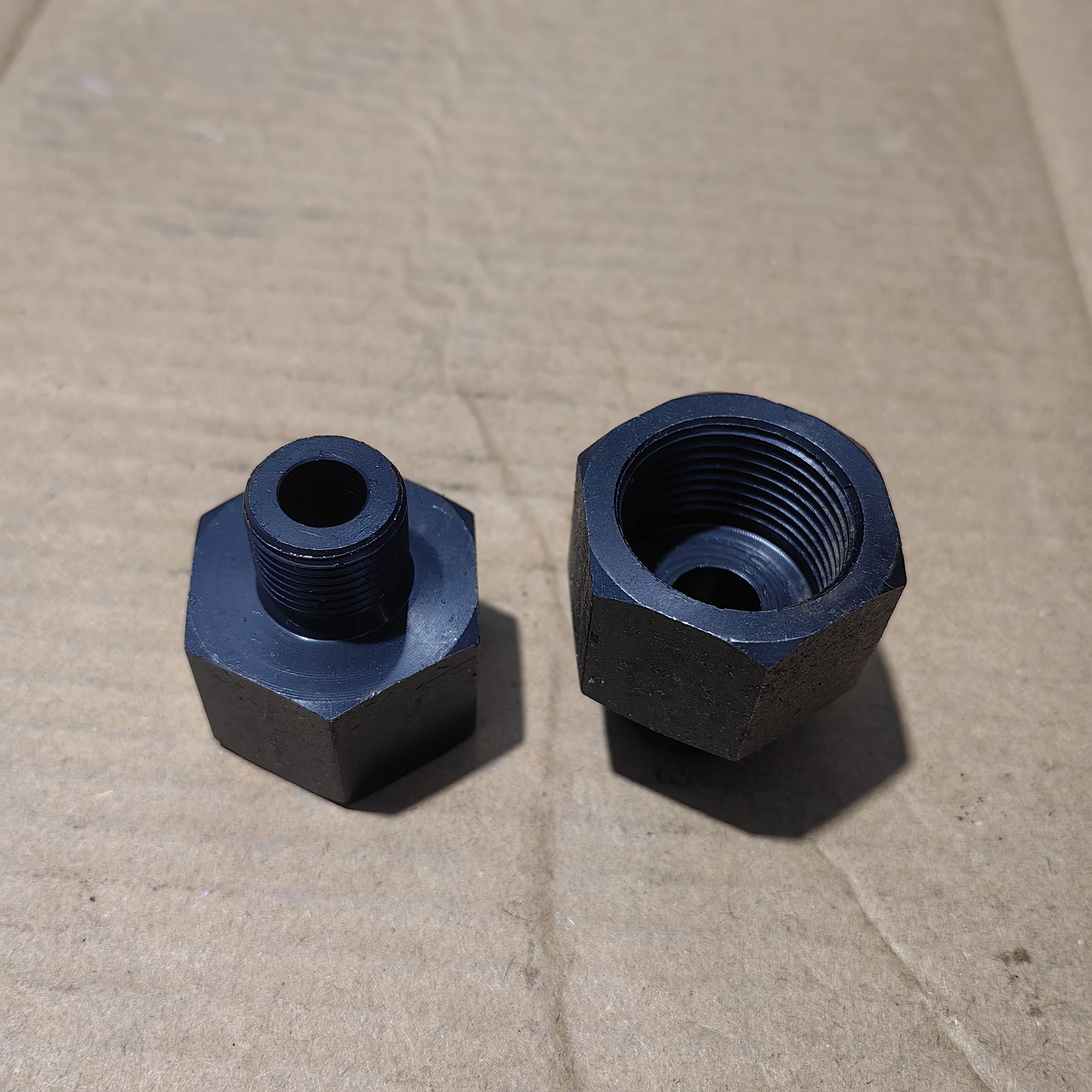 外丝转内高压铁接头发黑