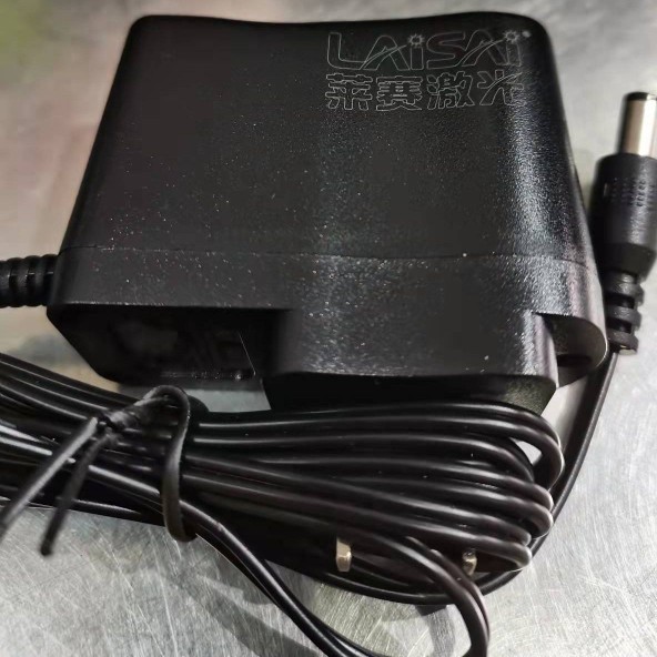 适用莱赛水平仪锂电池lsg625s充电器8.4v