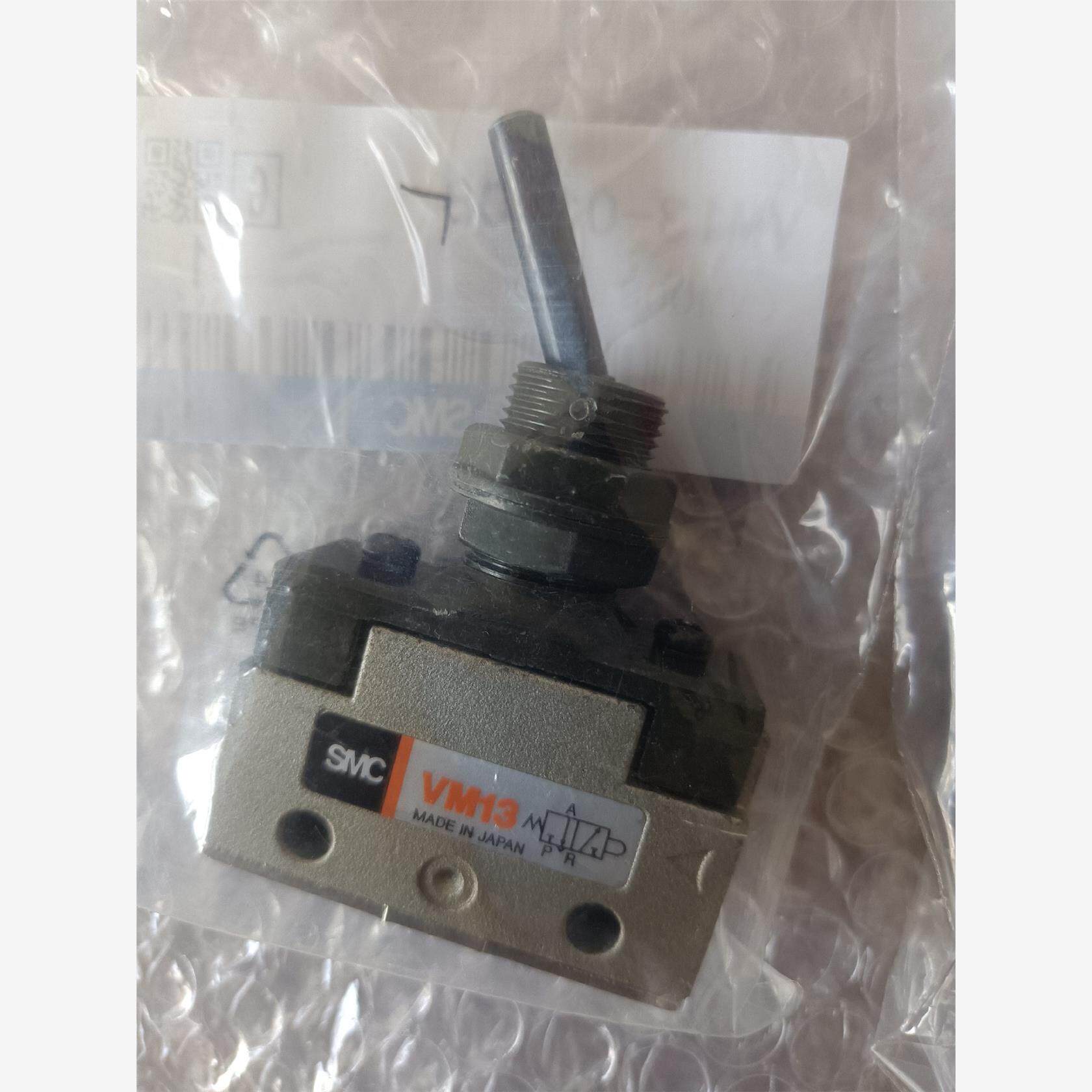 日本进口气动阀    smc   vm13-01-08