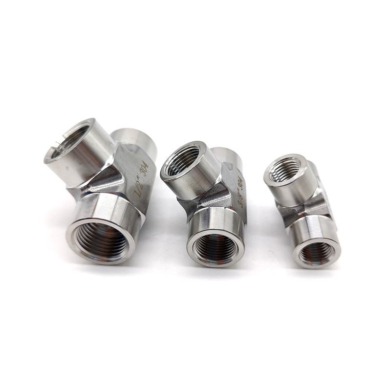 不锈钢模锻三通研磨内外