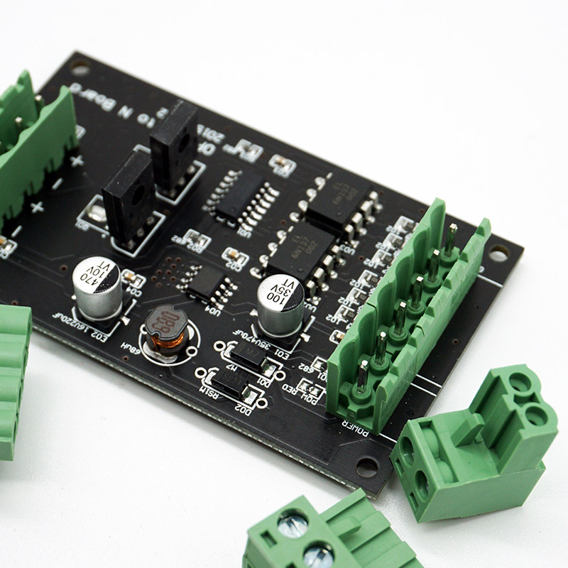 脉冲控制信号放大器24V5V一个控制器拖多个步进/伺服驱动器同步