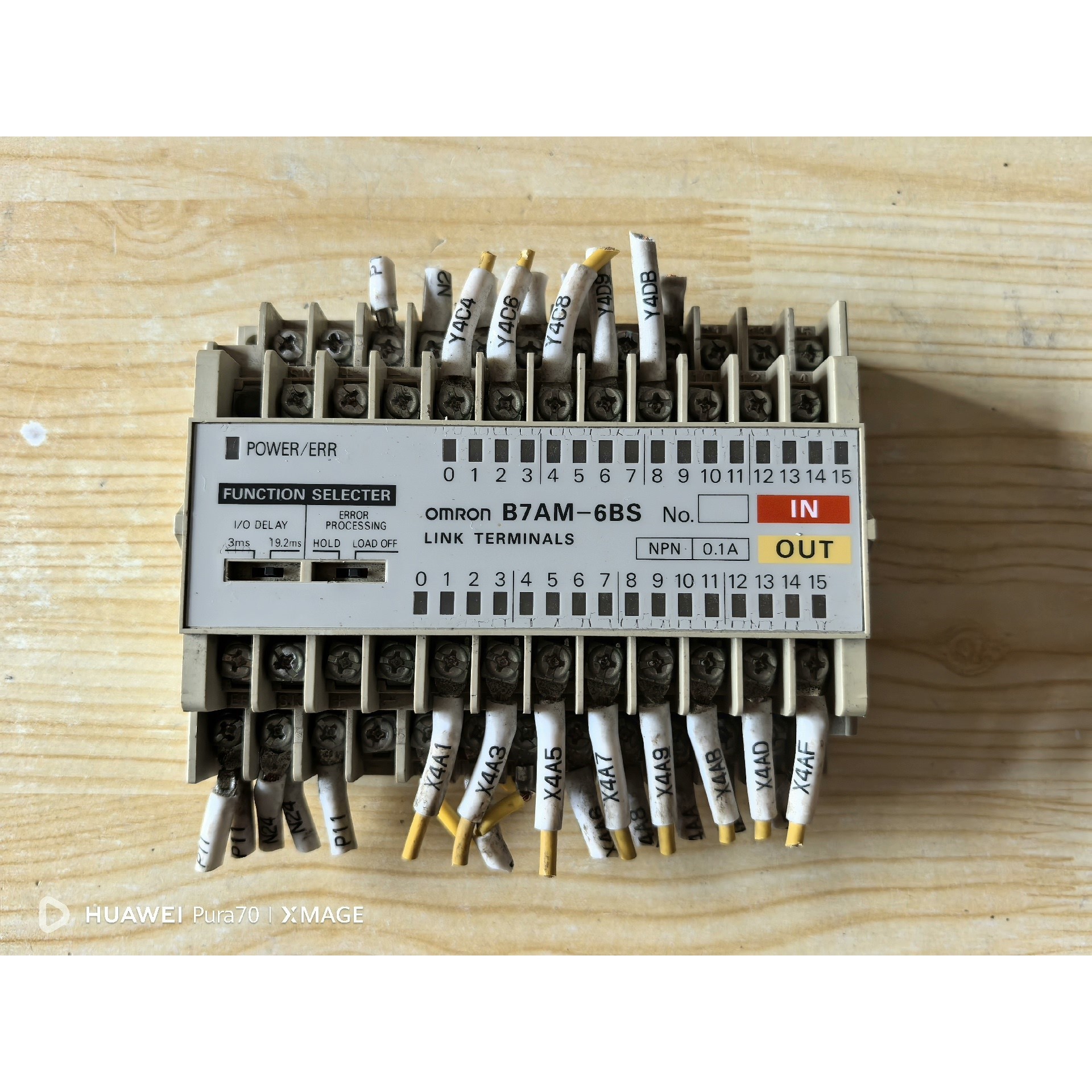 （议价）欧姆龙可编程控制器 B7AM-6BS 缺少盖子 通电亮 成色