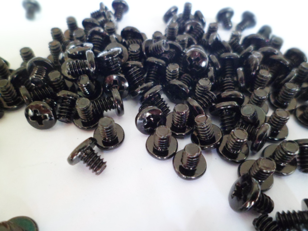 电脑螺丝镀黑锌镍加硬平