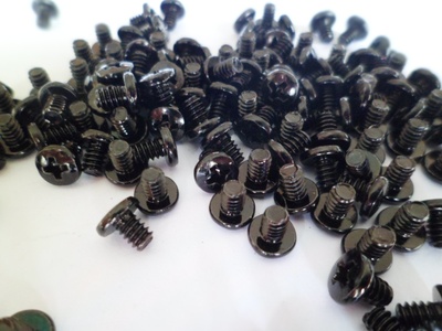 电脑螺丝镀黑锌镍加硬平