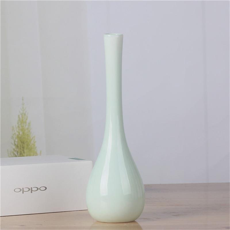 白瓷羊脂玉净瓶摆件演戏