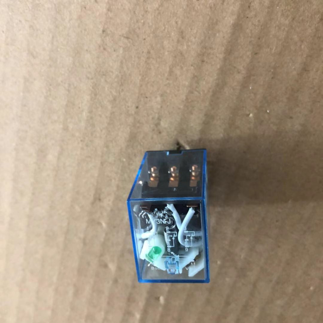 全新小型中间继电器脚三