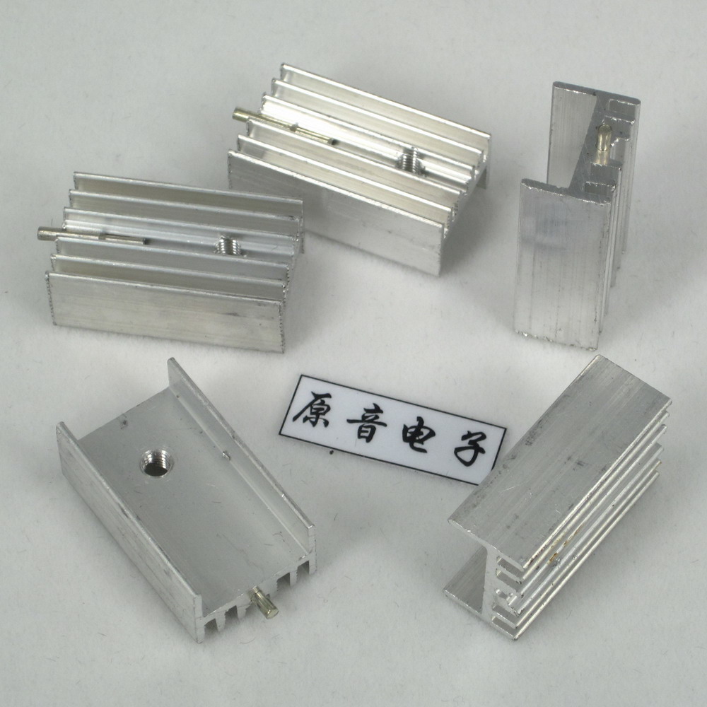 E型散热片7805配套散热片(尺寸: 高25×18×9mm)散热器