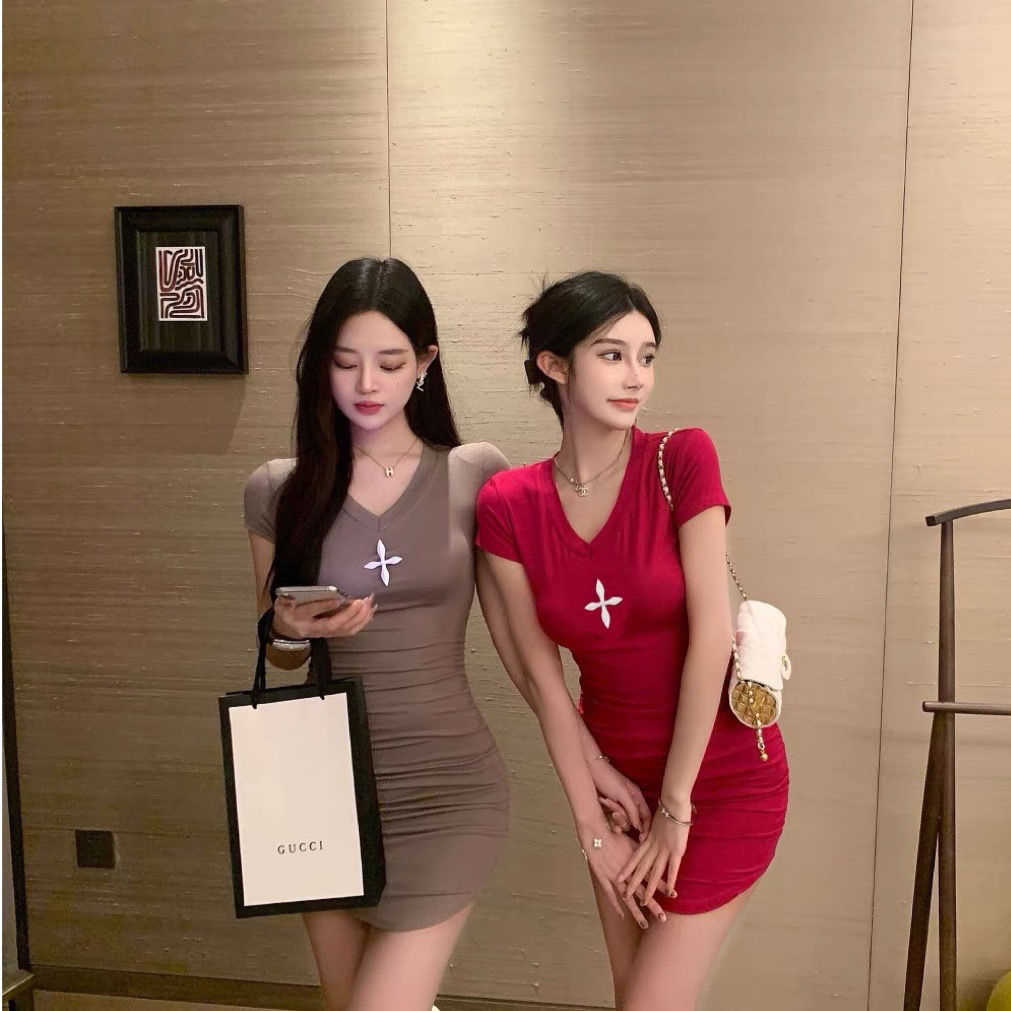 纯欲性感显胸显身材子十
