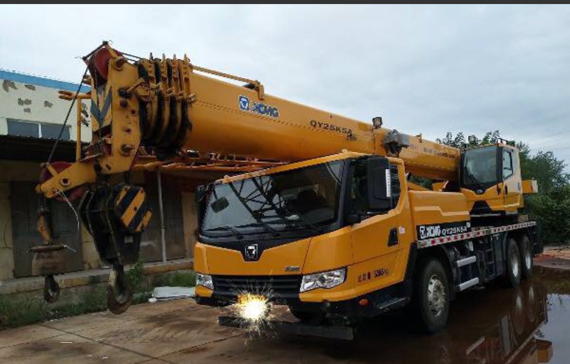 徐工吊车门玻璃徐工吊车XCT25门玻璃XCT35 25k5A驾驶室门玻璃