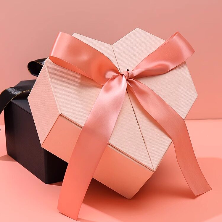 七夕情人节礼盒空盒爱心高档包装盒ins风生日礼物大号伴手礼品盒