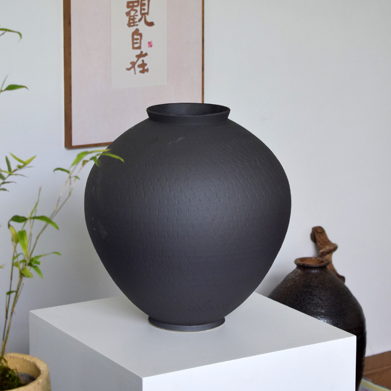 黑色复古陶瓷花瓶中式手