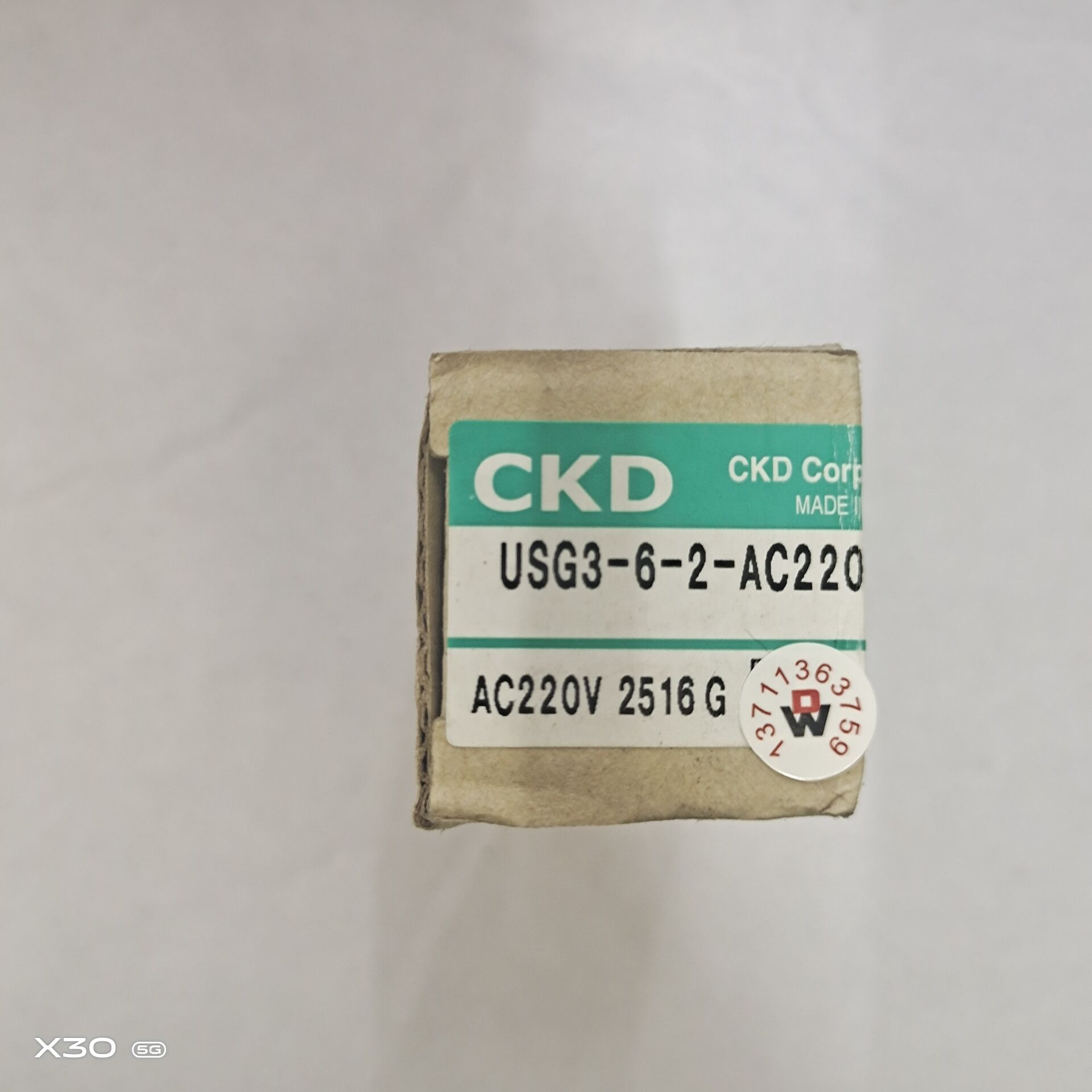 释迦自动化日本CKD喜开理进口三通气动电磁阀 USG3-6-2 线圈电压A