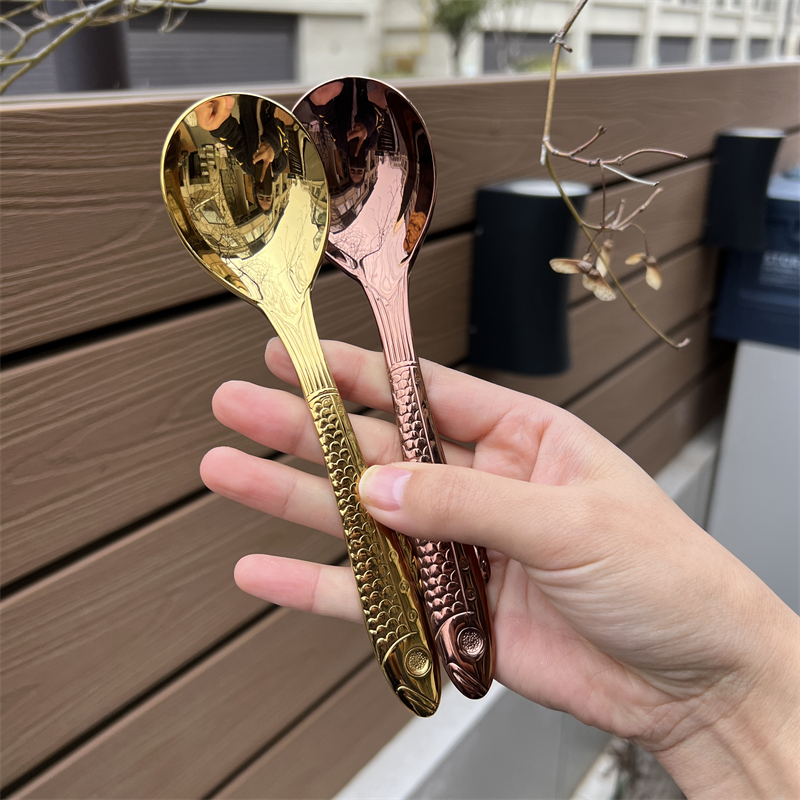 有个性的勺子！鲤鱼特小众 18/10不锈钢主餐更勺子吃饭勺西餐勺