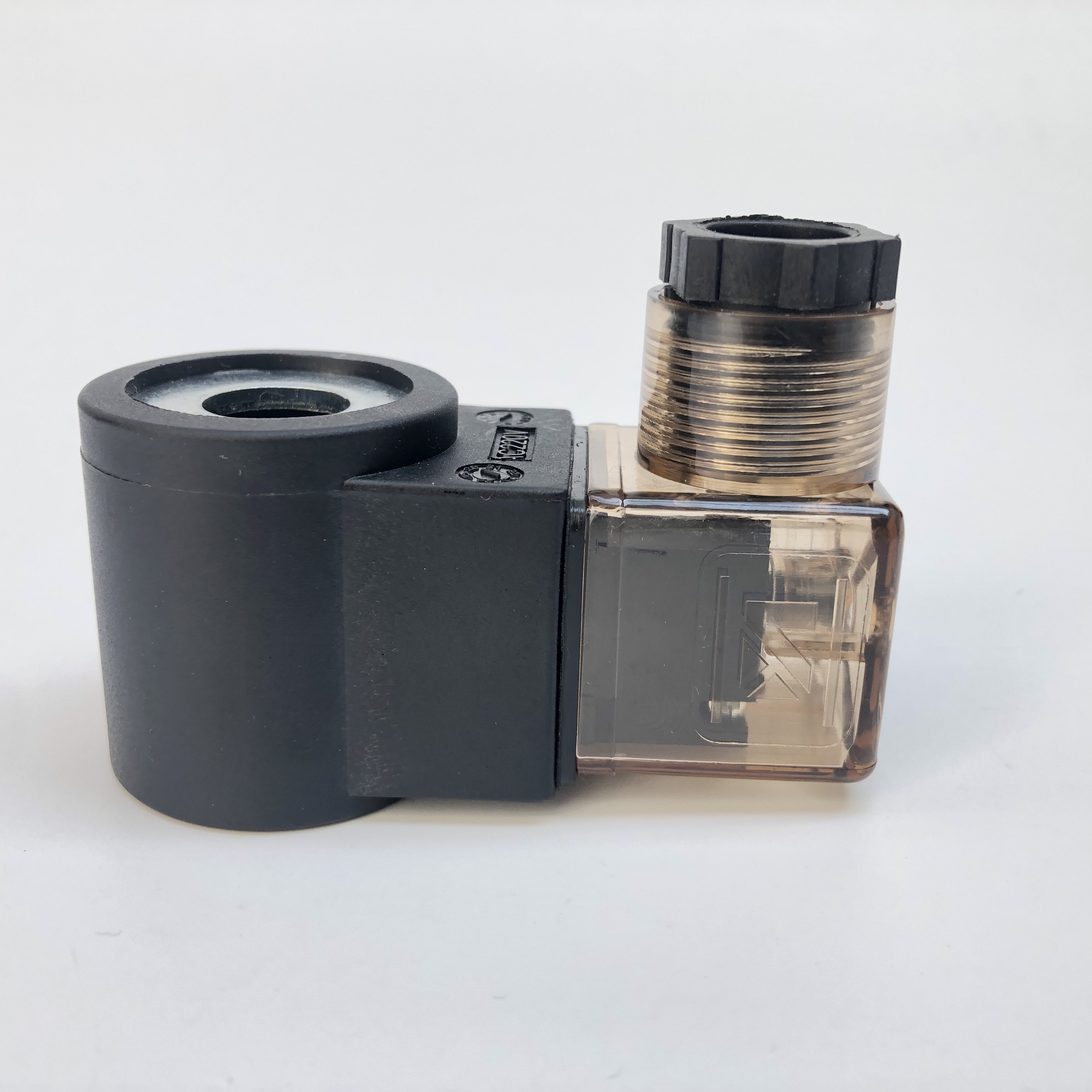 尾板升降机电磁阀线圈内