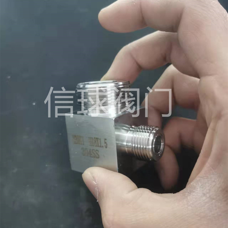 不锈钢304/316L公制外丝弯头M30*1.5转M18*1.5外螺纹90度弯头