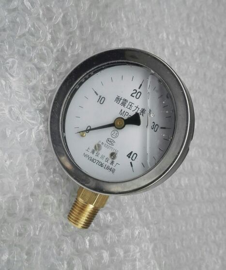 直立式耐震压力表油液径