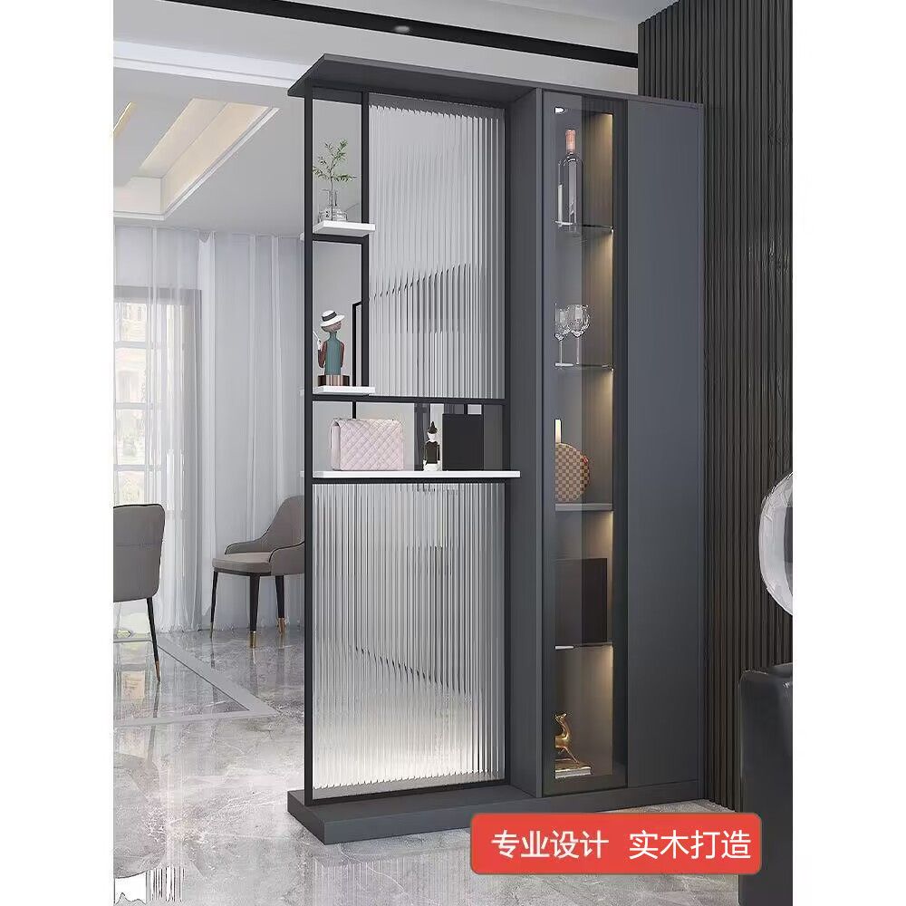现代简约正对门玻璃隔断