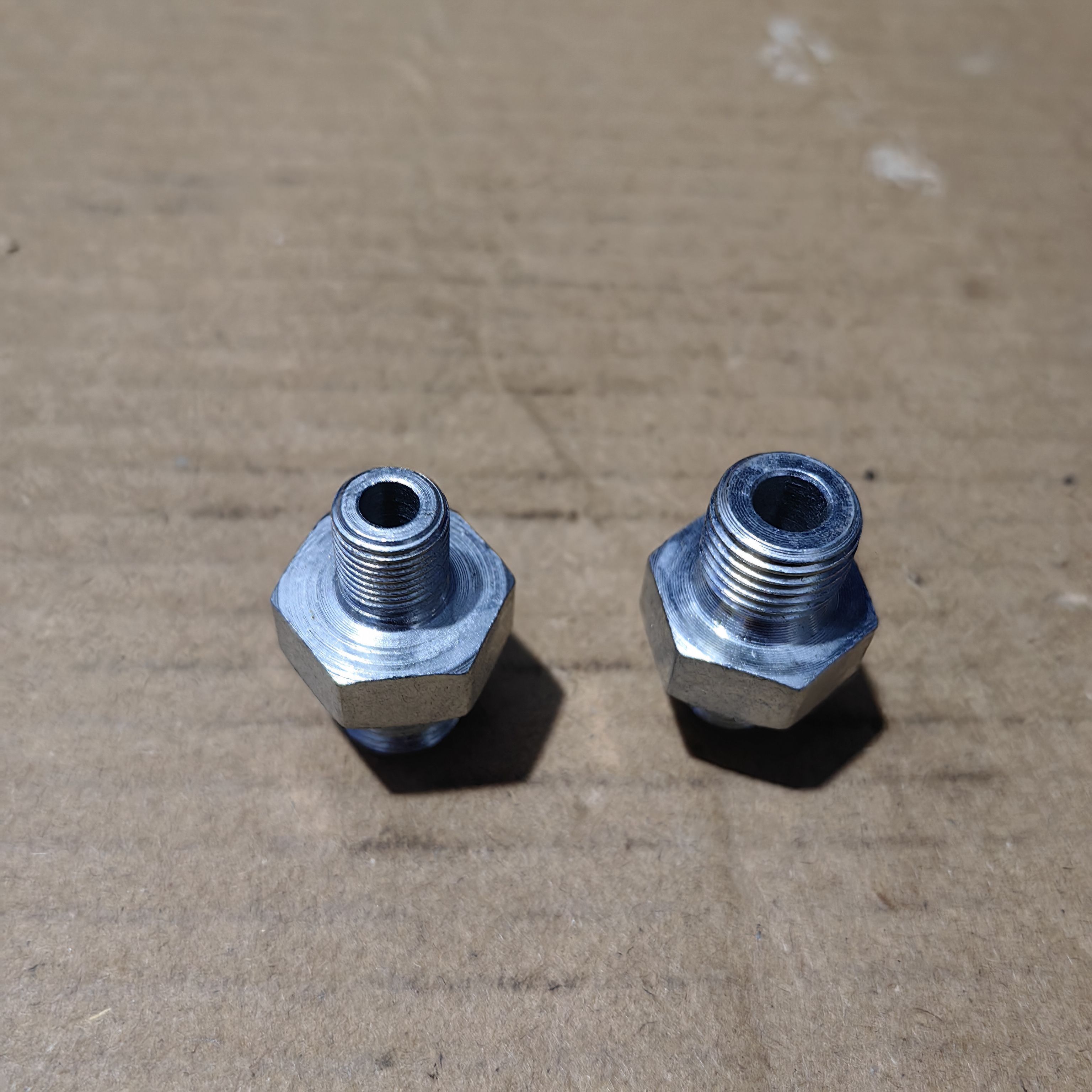 外丝组转对边两端合垫密