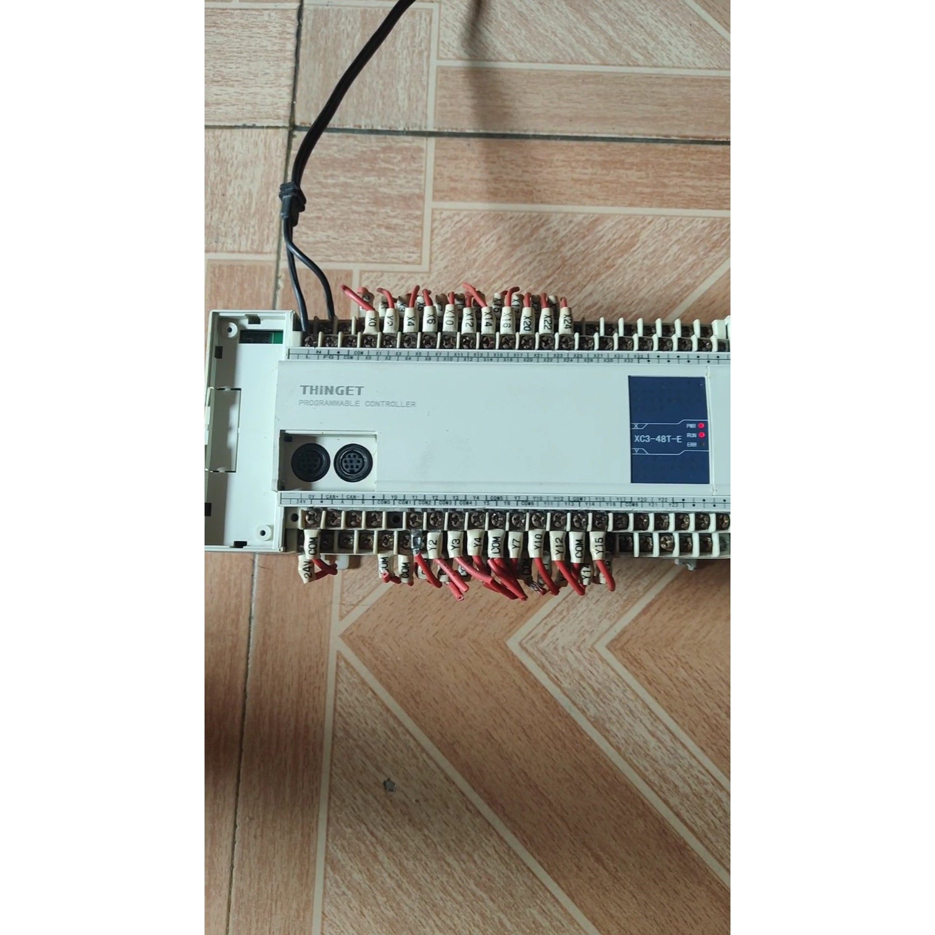 询价信捷PLC可编程控制器 XC3-48T-E成色如图,功能包好议价