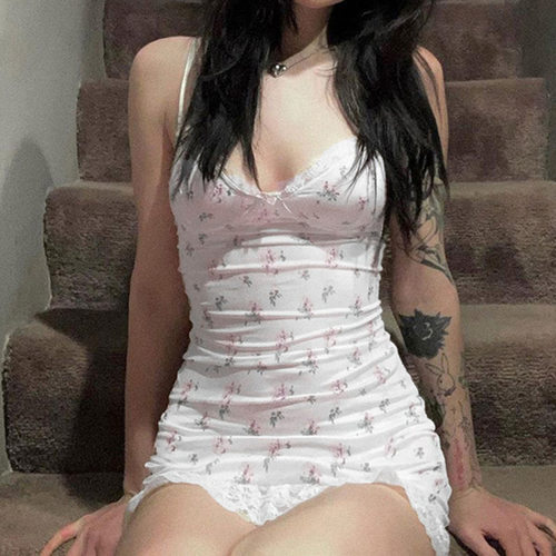 小碎花蕾丝拼接性感低胸