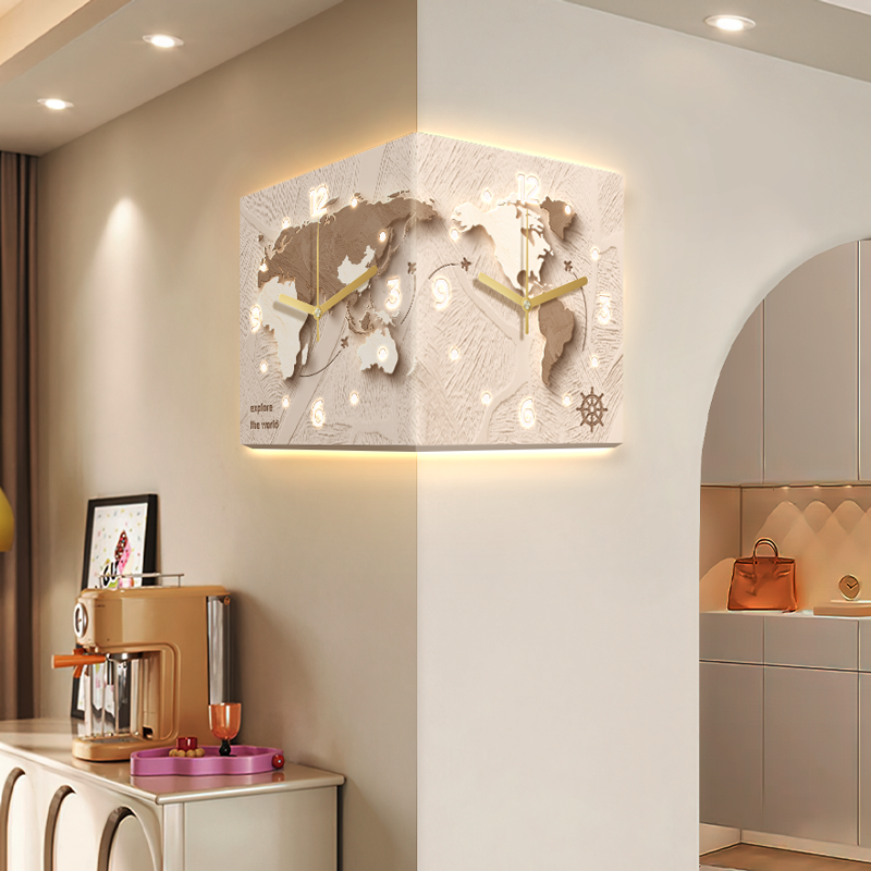世界地图客厅拐角时钟创意双面转角挂钟画餐厅壁灯画阳角钟表挂墙