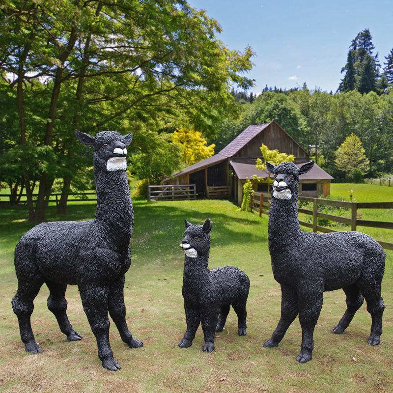 发光玻璃钢羊驼雕塑大型