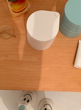 Children's hair accessories receive a case are multilaye