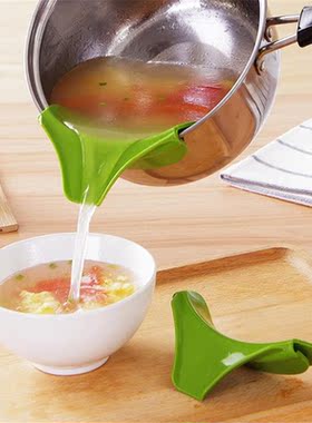 Gadgets Anti-Spill Silicone Slip On Pour Soup